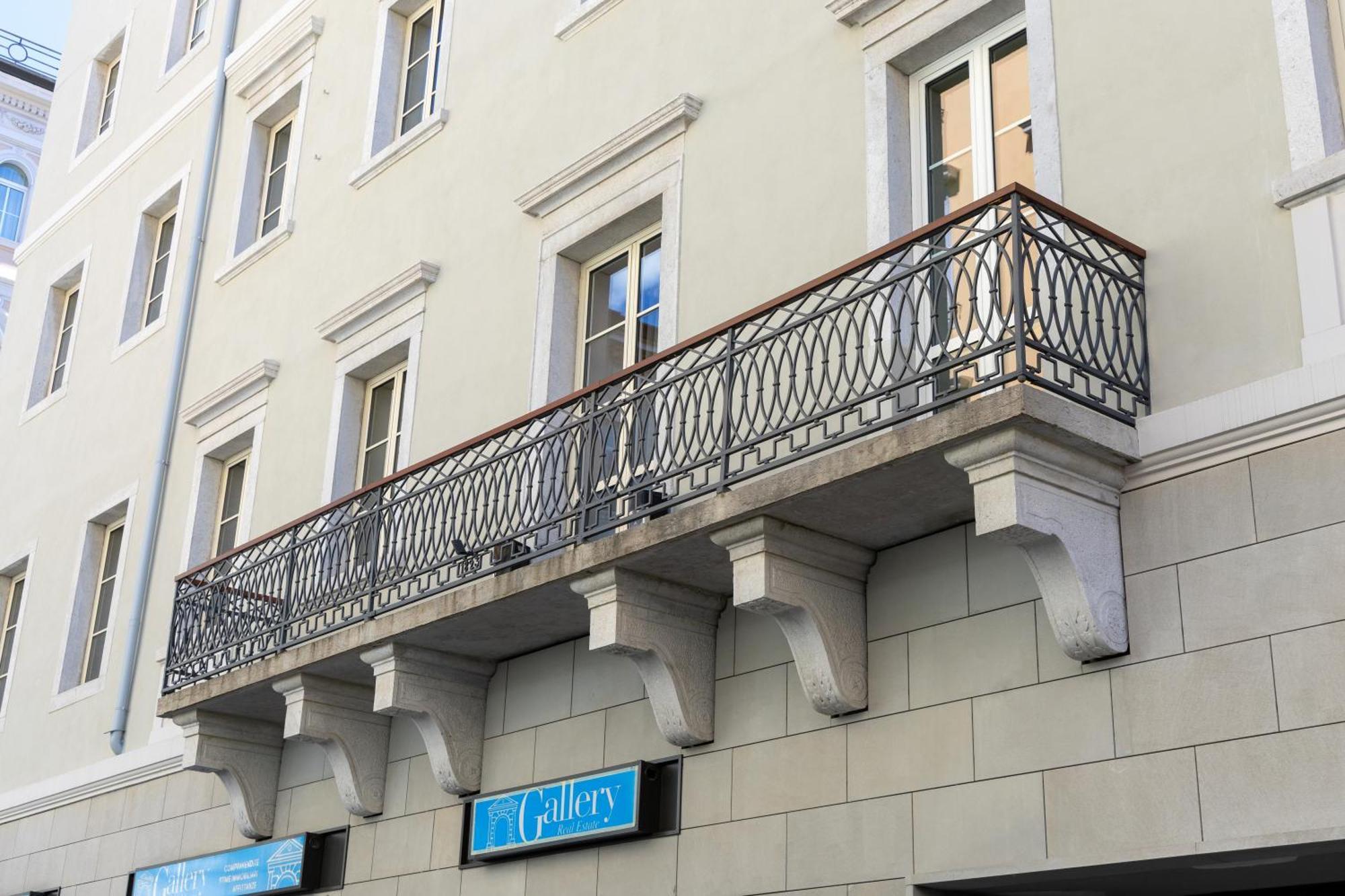 Teatro Romano Exclusive Suites Trieste Eksteriør billede