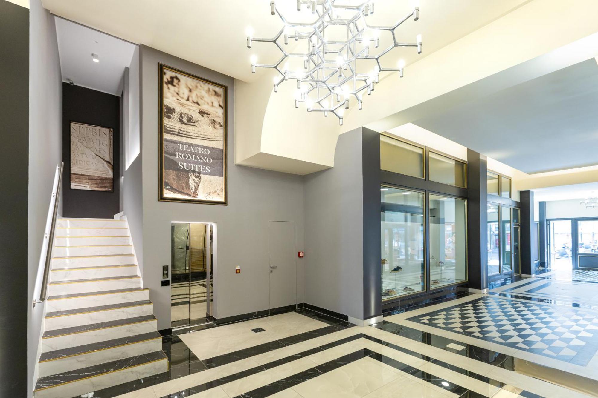 Teatro Romano Exclusive Suites Trieste Eksteriør billede