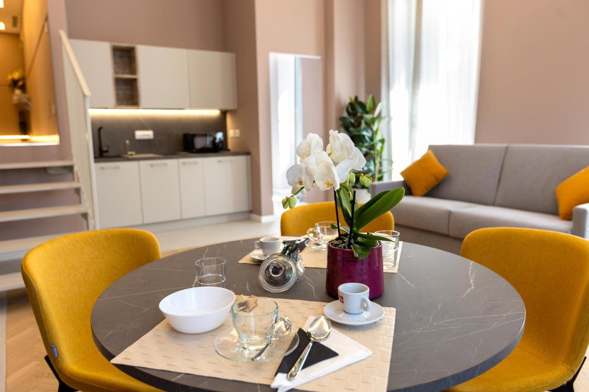 Teatro Romano Exclusive Suites Trieste Eksteriør billede