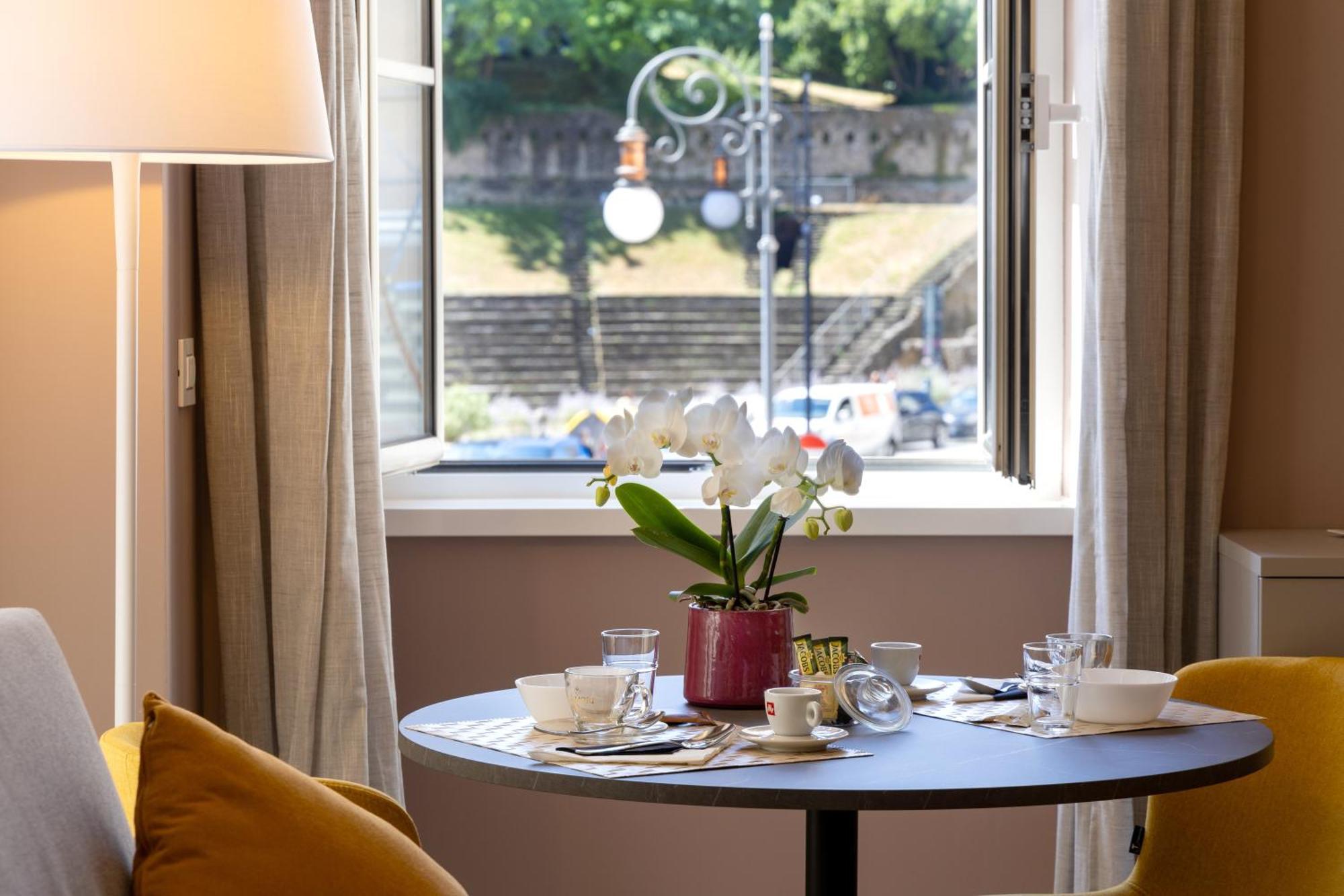 Teatro Romano Exclusive Suites Trieste Eksteriør billede