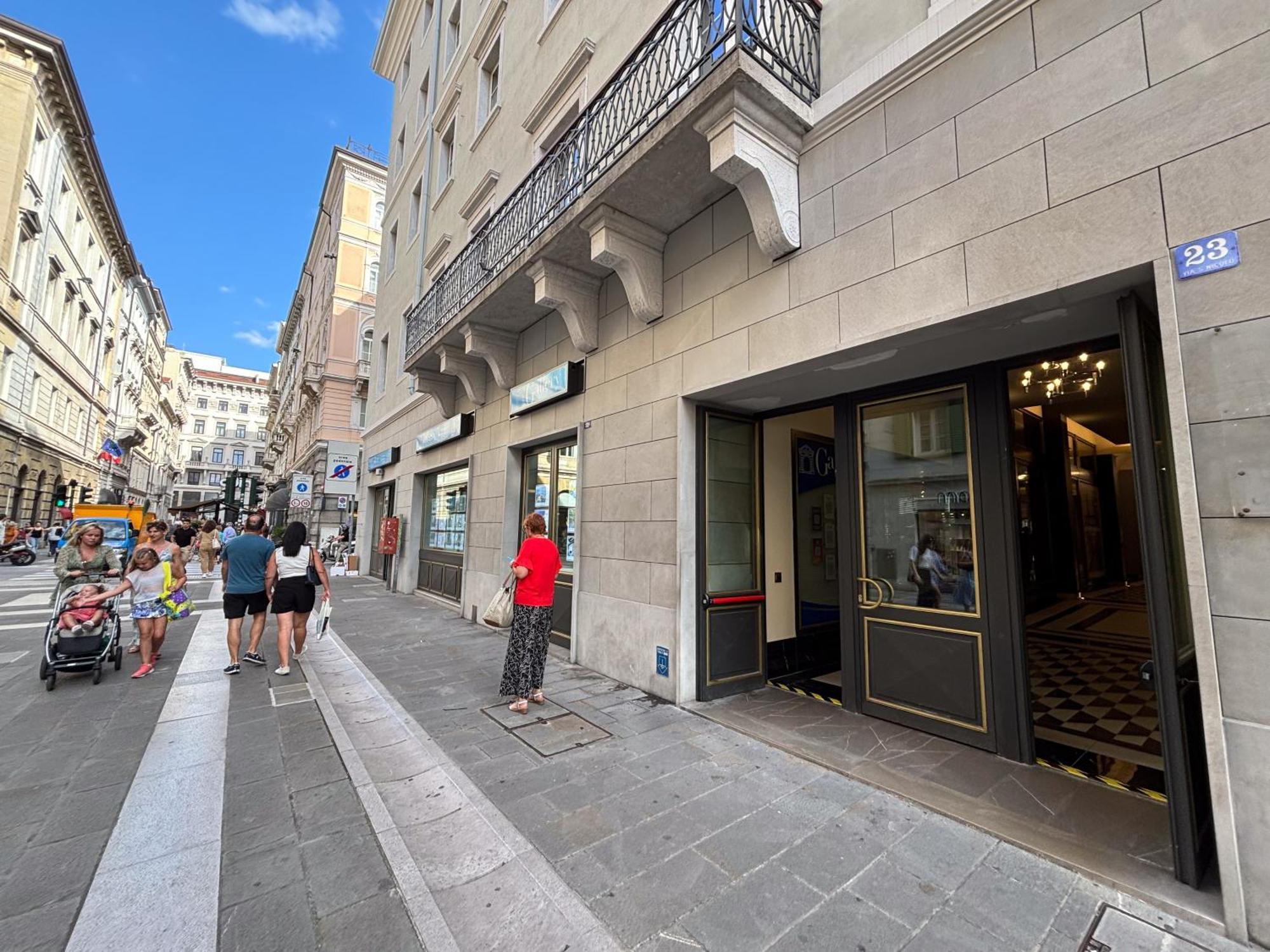 Teatro Romano Exclusive Suites Trieste Eksteriør billede