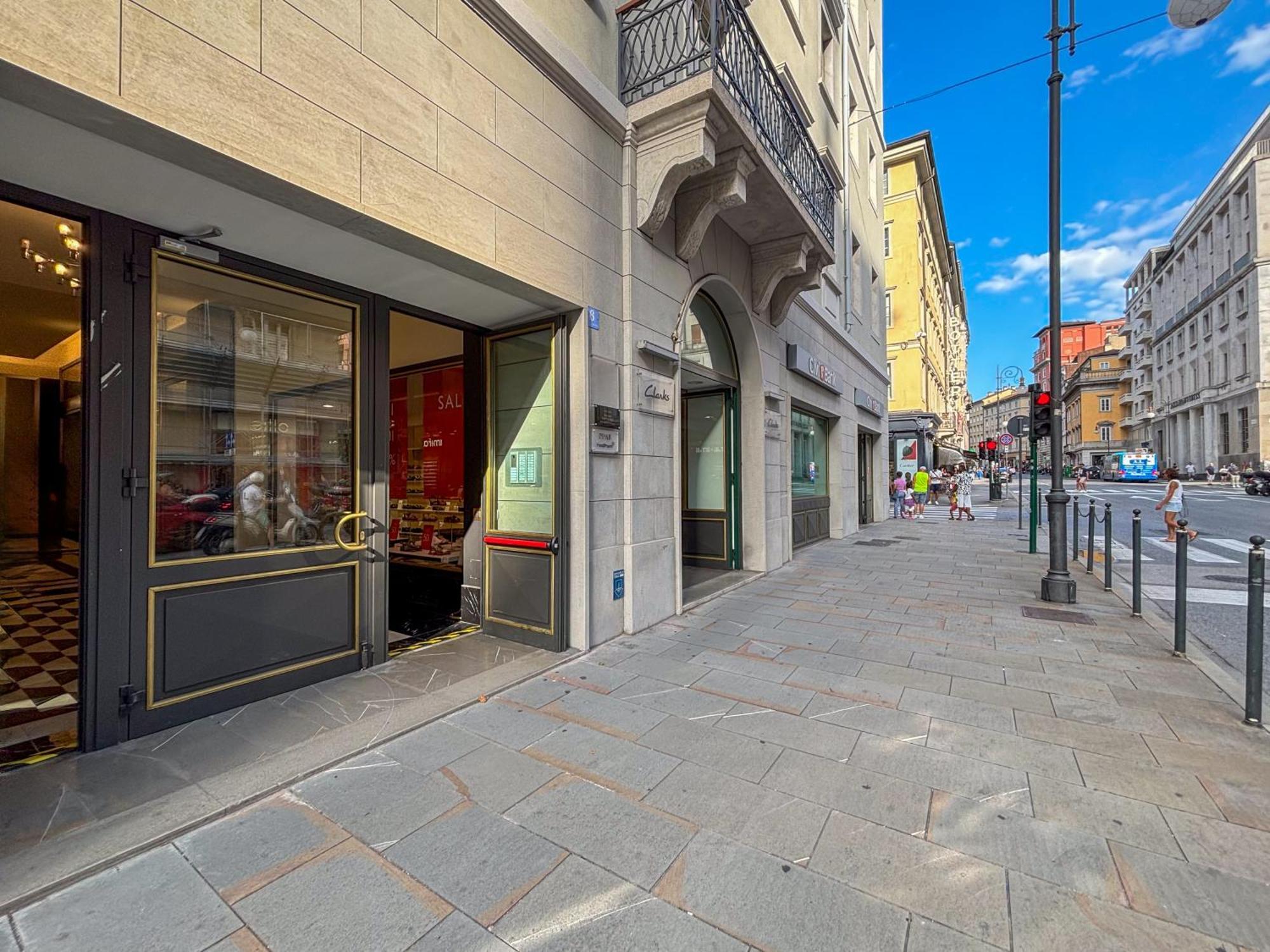 Teatro Romano Exclusive Suites Trieste Eksteriør billede