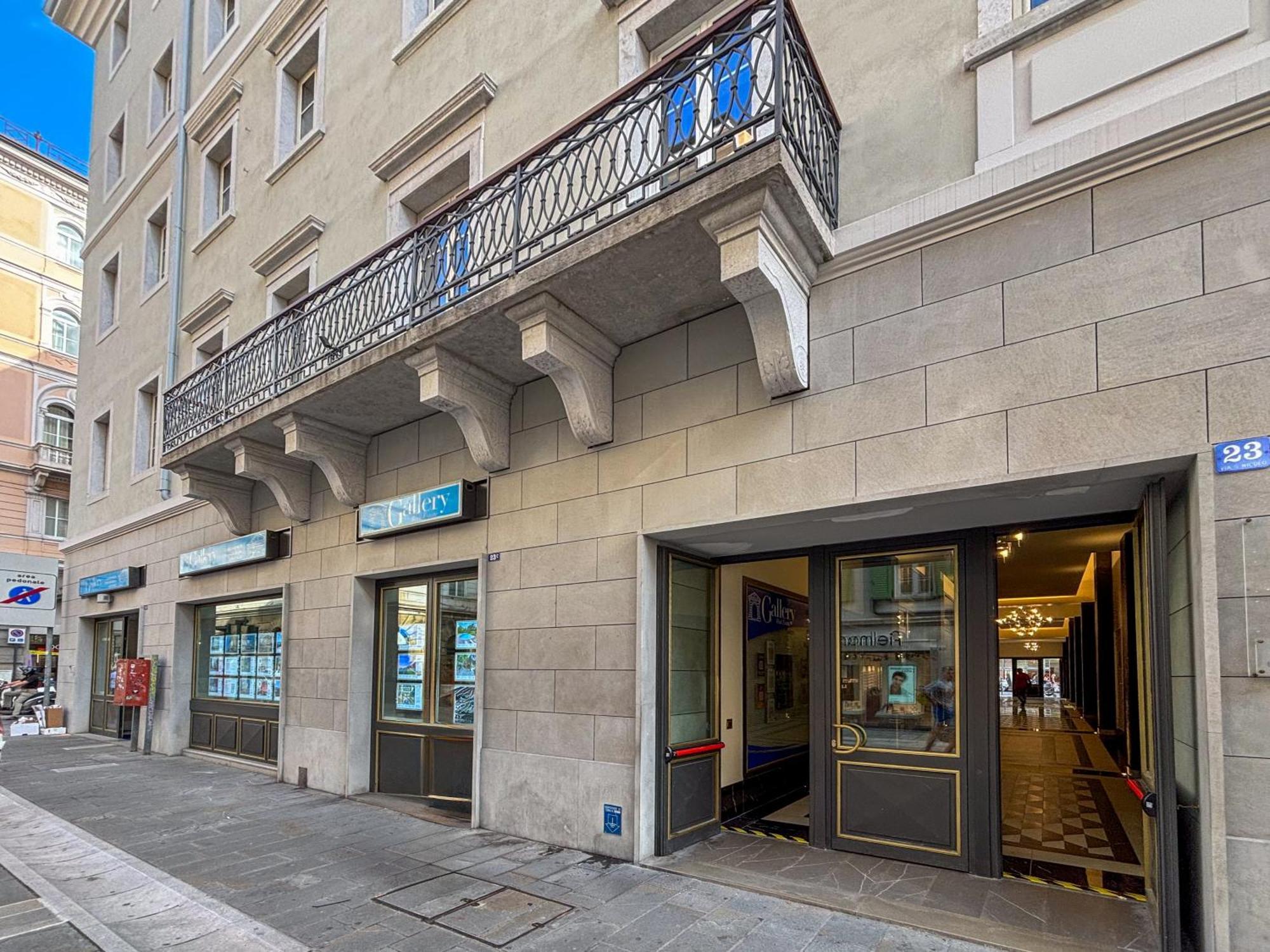 Teatro Romano Exclusive Suites Trieste Eksteriør billede