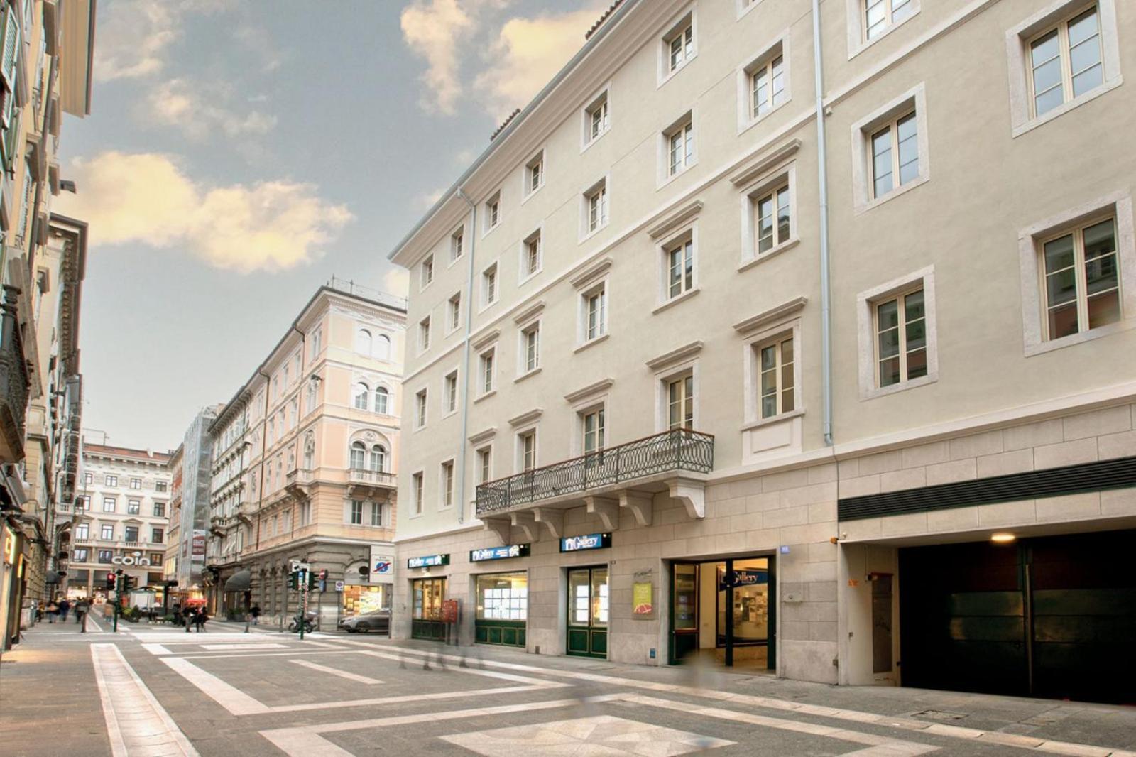 Teatro Romano Exclusive Suites Trieste Eksteriør billede